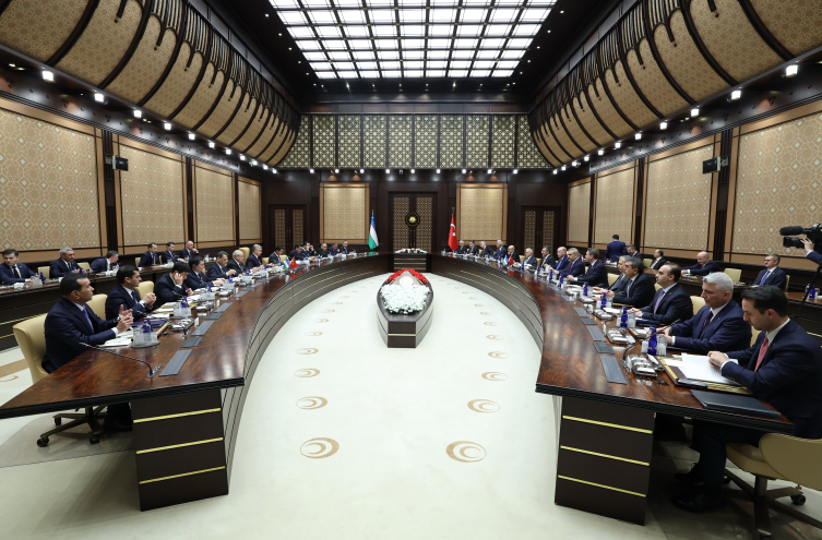 Özbekistan Cumhurbaşkanı Mirziyoyev Ankara'da